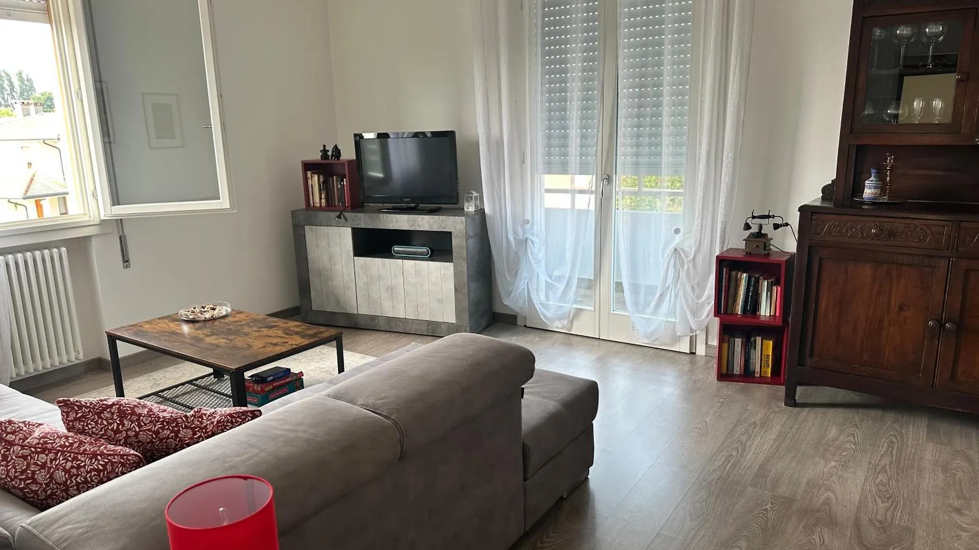 La Casa Di Emilio contacts